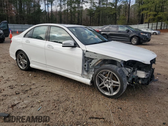 2014 Mercedes-Benz C 250 Sport z VIN WDDGF4HB7EG248082, wystawiony jako Copart lot #47351935 z przebiegiem 147 055 mil mil oraz Szkoda całkowita • Salvage title. Historia ofert i sprzedaży dostępna na DreamBid. Obrazek 4.