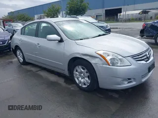 2012 Nissan Altima S z VIN 1N4AL2AP8CN507275, wystawiony jako IAAI lot #41803917 z przebiegiem 110 157 mil mil oraz . Historia ofert i sprzedaży dostępna na DreamBid. Obrazek 1.