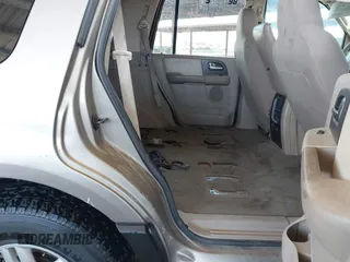2003 Ford Expedition Special Service with VIN 1FMRU15W43LC33991, listed as a IAAI auction lot 41789695 with 188,770 mi miles. Bid and sale history available at carsss.com. Image 8.
