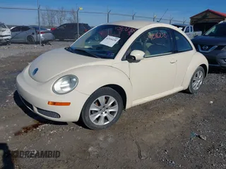 2008 Volkswagen New Beetle Coupe S with VIN 3VWPW31C58M505917, listed as a IAAI auction lot 41510238 with 64,596 mi miles. Bid and sale history available at carsss.com. Image 2.