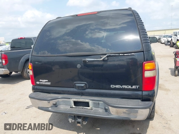 2002 Chevrolet Tahoe LS with VIN 1GNEC13Z72R279613, listed as a IAAI auction lot 42267778 with 300,378 mi miles and . Bid and sale history available at DreamBid. Image 15.
