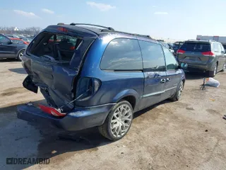 2001 Dodge Caravan Sport with VIN 2B4GP44R11R134112, listed as a IAAI auction lot 41522561 with 199,965 mi miles. Bid and sale history available at carsss.com. Image 4.