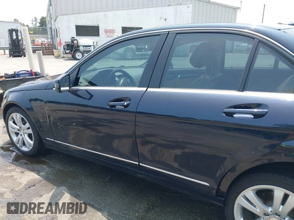 2010 Mercedes-Benz C 300 Sport с VIN WDDGF5EB4AR108712, выставлен на аукционе IAAI как лот 42399161 с пробегом 132 017 миль миль и . История ставок и продаж доступна на DreamBid. Изображение 14.