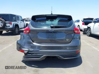 2015 Ford Focus ST с VIN 1FADP3L95FL300526, выставлен на аукционе IAAI как лот 42532675 с пробегом 132 960 миль миль и . История ставок и продаж доступна на DreamBid. Изображение 16.