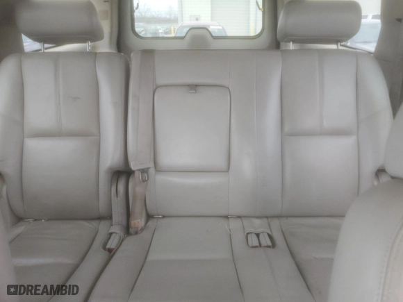2007 Chevrolet Suburban LT with VIN 3GNFK16317G266460, listed as a Copart auction lot 43257695 with 294,952 mi miles and Salvage Title. Bid and sale history available at carsss.com. Image 10.