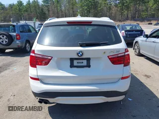 2017 BMW X3 xDrive28i z VIN 5UXWX9C52H0D96737, wystawiony jako IAAI lot #42094100 z przebiegiem 86 641 mil mil oraz . Historia ofert i sprzedaży dostępna na DreamBid. Obrazek 16.