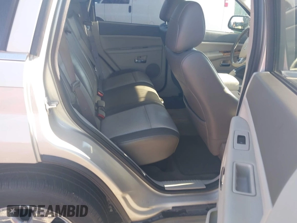 2008 Jeep Grand Cherokee Limited z VIN 1J8HS58208C106077, wystawiony jako IAAI lot #42273057 z przebiegiem 386 866 mil mil oraz . Historia ofert i sprzedaży dostępna na DreamBid. Obrazek 8.