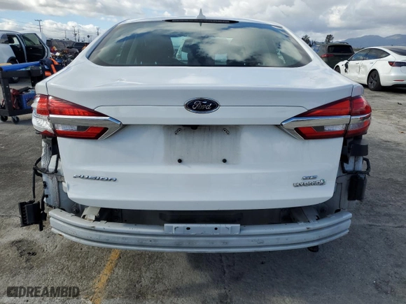 2019 Ford Fusion Hybrid SE with VIN 3FA6P0LUXKR272150, listed as a Copart auction lot 45297675 with 236,906 mi miles and Salvage Title. Bid and sale history available at carsss.com. Image 6.