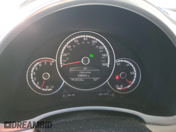 2014 Volkswagen Beetle 2.5L w/Sun with VIN 3VWJP7AT8EM610831, listed as a Copart auction lot 84318174 with 136,931 mi miles and Salvage Title. Bid and sale history available at DreamBid. Image 9.