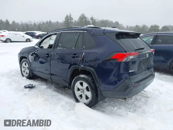 2020 Toyota RAV4 XLE with VIN 2T3P1RFV4LC117598, listed as a IAAI auction lot 41556701 with 38,447 mi miles. Bid and sale history available at carsss.com. Image 3.