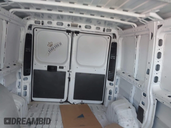 2017 Ram ProMaster Cargo with VIN 3C6TRVNGXHE509898, listed as a IAAI auction lot 40422460 with 191,912 mi miles. Bid and sale history available at carsss.com. Image 8.