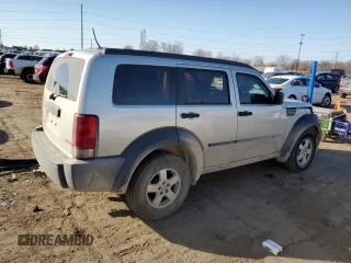 2008 Dodge Nitro SXT z VIN 1D8GU28K98W138540, wystawiony jako Copart lot #53465375 z przebiegiem 92 842 mil mil oraz Czysty tytuł • Clean title. Historia ofert i sprzedaży dostępna na DreamBid. Obrazek 3.