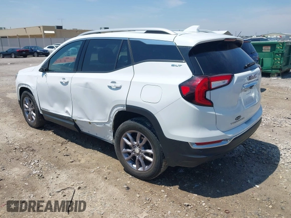 2023 GMC Terrain SLT z VIN 3GKALVEG2PL172143, wystawiony jako IAAI lot #42353393 z przebiegiem 56 609 mil mil oraz . Historia ofert i sprzedaży dostępna na DreamBid. Obrazek 3.