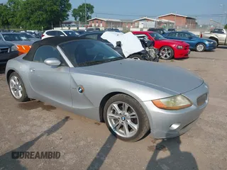 2003 BMW Z4 3.0i z VIN 4USBT53443LU04380, wystawiony jako IAAI lot #42422703 z przebiegiem 28 594 mil mil oraz . Historia ofert i sprzedaży dostępna na DreamBid. Obrazek 1.