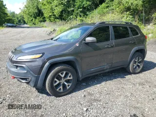 2015 Jeep Cherokee Trailhawk с VIN 1C4PJMBS3FW698997, выставлен на аукционе Copart как лот 63470875 с пробегом 107 535 миль миль и Списание • Salvage title. История ставок и продаж доступна на DreamBid. Изображение 1.