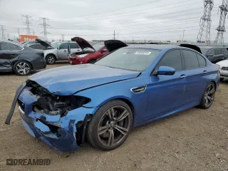 2015 BMW M5 with VIN WBSFV9C52FD594429, listed as a Copart auction lot 83848344 with 41,951 mi miles and Salvage Title. Bid and sale history available at carsss.com. Image 1.
