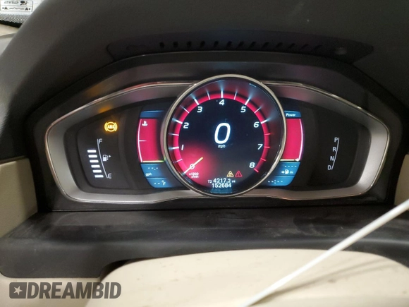 2014 Volvo XC70 3.2L with VIN YV4940BZ0E1176908, listed as a Copart auction lot 44677635 with 152,684 mi miles and Salvage Title. Bid and sale history available at DreamBid. Image 9.