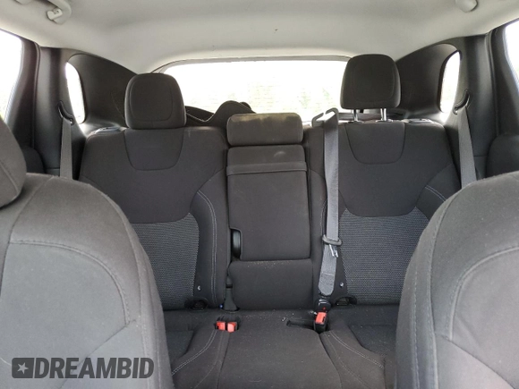 2019 Jeep Cherokee Latitude z VIN 1C4PJLCX5KD148002, wystawiony jako Copart lot #54170595 z przebiegiem 136 852 mil mil oraz Szkoda całkowita • Salvage title. Historia ofert i sprzedaży dostępna na DreamBid. Obrazek 10.