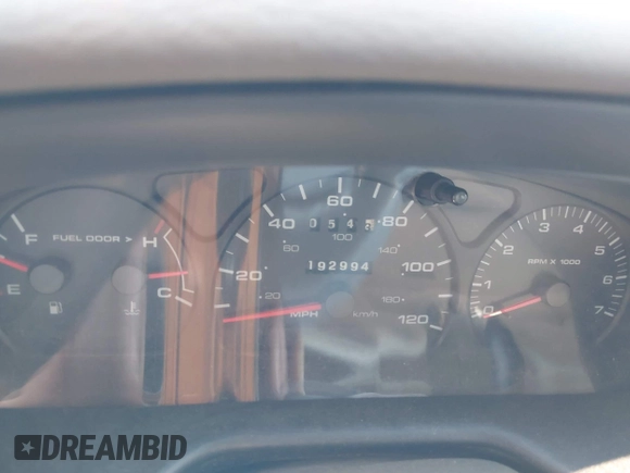 2002 Mercury Sable LS Premium with VIN 1MEFM55S82A645111, listed as a IAAI auction lot 41909233 with 192,994 mi miles and . Bid and sale history available at DreamBid. Image 7.