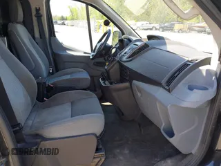 2015 Ford Transit Cargo z VIN 1FTBW2YG7FKA20201, wystawiony jako IAAI lot #42253463 z przebiegiem 83 235 mil mil oraz . Historia ofert i sprzedaży dostępna na DreamBid. Obrazek 5.