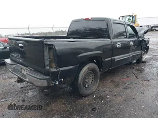 2006 Chevrolet Silverado 1500 LT1 with VIN 2GCEK13T761105028, listed as a IAAI auction lot 41541117 with 356,517 mi miles. Bid and sale history available at carsss.com. Image 4.