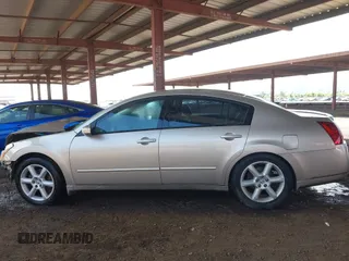 2005 Nissan Maxima SE with VIN 1N4BA41E55C873827, listed as a IAAI auction lot 42433330 with 173,473 mi miles and . Bid and sale history available at DreamBid. Image 15.