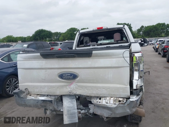 2019 Ford F-250 XL with VIN 1FT7W2BT4KEF15878, listed as a IAAI auction lot 42082697 with 183,497 mi miles and . Bid and sale history available at DreamBid. Image 19.