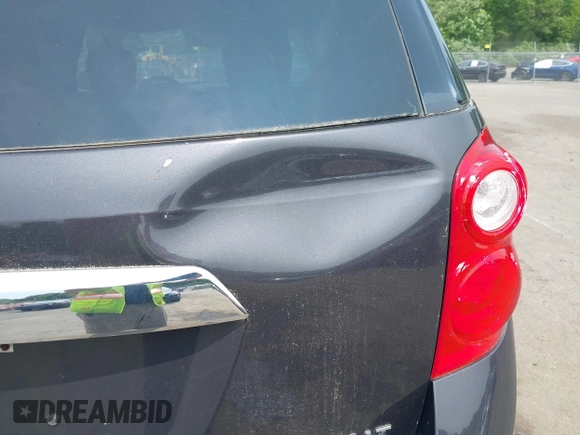 2015 Chevrolet Equinox LT z VIN 2GNFLFEK0F6385131, wystawiony jako IAAI lot #42427055 z przebiegiem 110 231 mil mil oraz . Historia ofert i sprzedaży dostępna na DreamBid. Obrazek 6.