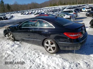 2013 Mercedes-Benz E-Class E 350 with VIN WDDKJ8JBXDF203474, listed as a Copart auction lot 44331785 with 110,228 mi miles and Clean Title. Bid and sale history available at carsss.com. Image 2.