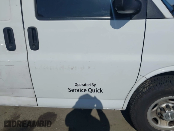 2016 Chevrolet Express Cargo Van with VIN 1GCWGAFF0G1323959, listed as a IAAI auction lot 42172260 with 211,384 mi miles. Bid and sale history available at carsss.com. Image 18.