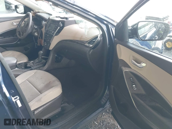 2017 Hyundai Santa Fe 2.4L z VIN 5XYZT3LB1HG482822, wystawiony jako IAAI lot #40114379 z przebiegiem 110 803 mil mil oraz . Historia ofert i sprzedaży dostępna na DreamBid. Obrazek 5.