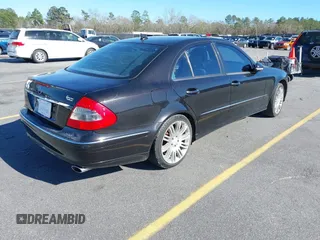 2008 Mercedes-Benz E-Class Luxury 3.5L with VIN WDBUF56X68B184781, listed as a IAAI auction lot 41812271 with 180,567 mi miles. Bid and sale history available at carsss.com. Image 4.