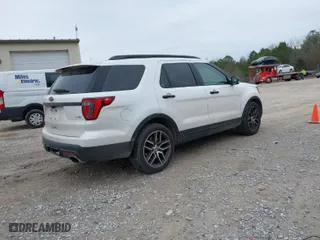 2016 Ford Explorer Sport with VIN 1FM5K8GT2GGA82759, listed as a IAAI auction lot 41471239 with 139,943 mi miles. Bid and sale history available at carsss.com. Image 4.