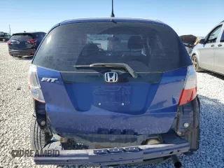2013 Honda Fit with VIN JHMGE8H32DC011890, listed as a Copart auction lot 42323065 with 86,471 mi miles and Salvage Title. Bid and sale history available at carsss.com. Image 6.