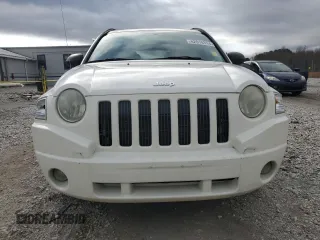 2009 Jeep Compass North with VIN 1J4FT47B49D196637, listed as a Copart auction lot 82918314 with 156,117 mi miles and Clean Title. Bid and sale history available at carsss.com. Image 5.
