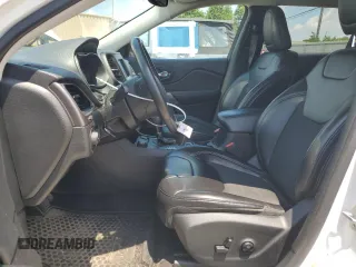 2019 Jeep Cherokee Latitude Plus with VIN 1C4PJMLX3KD251974, listed as a Copart auction lot 63378625 with 59,144 mi miles and Salvage title. Bid and sale history available at DreamBid. Image 7.