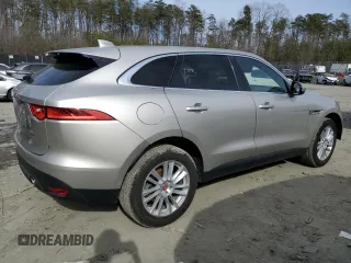 2017 Jaguar F-Pace 35t Prestige z VIN SADCK2BVXHA060972, wystawiony jako Copart lot #48649505 z przebiegiem 48 055 mil mil oraz Szkoda całkowita • Salvage title. Historia ofert i sprzedaży dostępna na DreamBid. Obrazek 3.