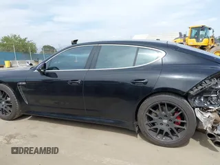 2010 Porsche Panamera S z VIN WP0AB2A74AL063852, wystawiony jako IAAI lot #42247566 z przebiegiem 68 965 mil mil oraz . Historia ofert i sprzedaży dostępna na DreamBid. Obrazek 15.