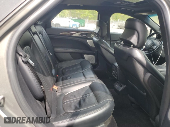 2017 Lincoln MKZ Reserve z VIN 3LN6L5F99HR654376, wystawiony jako Copart lot #54530755 z przebiegiem 83 606 mil mil oraz Szkoda całkowita • Salvage title. Historia ofert i sprzedaży dostępna na DreamBid. Obrazek 10.