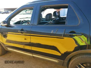 2016 Ford Explorer XLT with VIN 1FM5K7DH5GGC34303, listed as a IAAI auction lot 41776795 with 71,375 mi miles. Bid and sale history available at carsss.com. Image 13.