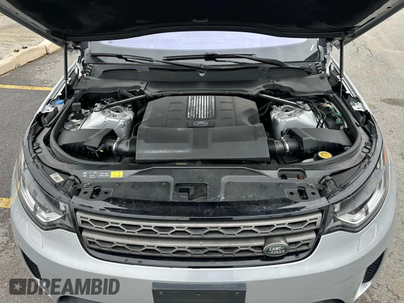 2020 Land Rover Discovery SE with VIN SALRG2RV5L2422148, listed as a Copart auction lot 53185595 with 69,204 mi miles and Clean Title. Bid and sale history available at DreamBid. Image 5.