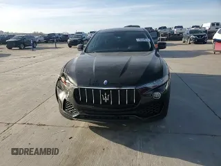 2018 Maserati Levante z VIN ZN661XUA1JX279016, wystawiony jako Copart lot #49554915 z przebiegiem 57 896 mil mil oraz Szkody całkowita. Historia ofert i sprzedaży dostępna na DreamBid. Obrazek 11.