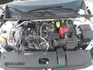 2025 Nissan Sentra SR with VIN 3N1AB8DV7SY297847, listed as a IAAI auction lot 42087240 with 5,127 mi miles and . Bid and sale history available at DreamBid. Image 10.