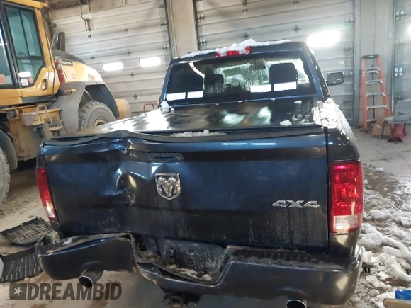 2014 Ram 1500 Express z VIN 1C6RR7KT7ES178021, wystawiony jako IAAI lot #41866157 z przebiegiem 74 301 mil mil oraz . Historia ofert i sprzedaży dostępna na DreamBid. Obrazek 16.