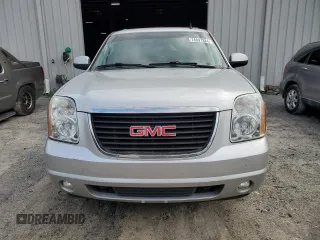 2014 GMC Yukon XL SLT with VIN 1GKS1KE03ER234487, listed as a Copart auction lot 74897284 with 198,965 mi miles and Salvage Title. Bid and sale history available at carsss.com. Image 5.
