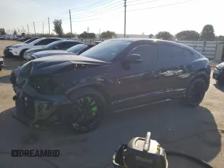 2022 Lamborghini Urus z VIN ZPBUA1ZL9NLA16309, wystawiony jako Copart lot #42635545 z przebiegiem 30 764 mil mil oraz Szkody całkowita. Historia ofert i sprzedaży dostępna na DreamBid. Obrazek 1.