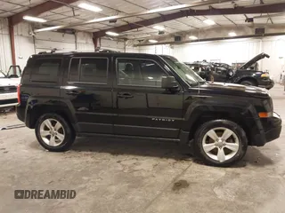2014 Jeep Patriot Limited z VIN 1C4NJRCB0ED928766, wystawiony jako IAAI lot #42437880 z przebiegiem 135 443 mil mil oraz . Historia ofert i sprzedaży dostępna na DreamBid. Obrazek 14.