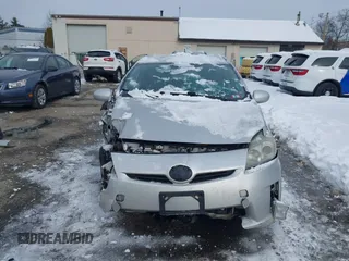 2010 Toyota Prius II z VIN JTDKN3DU2A5174326, wystawiony jako IAAI lot #41508987 z przebiegiem 249 713 mil mil oraz . Historia ofert i sprzedaży dostępna na DreamBid. Obrazek 12.