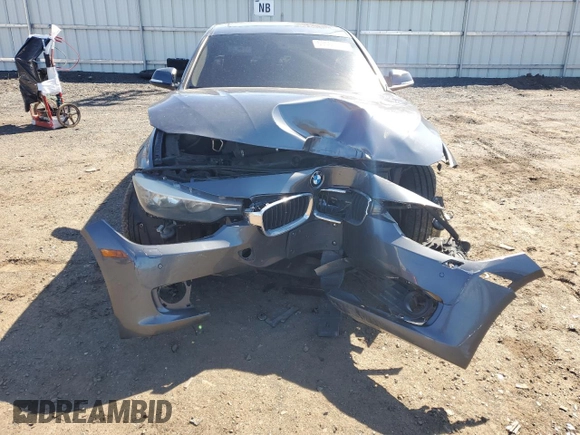 2013 BMW 3 Series 328i xDrive with VIN WBA3B5G52DNS01975, listed as a Copart auction lot 53555725 with 165,248 mi miles and Salvage Title. Bid and sale history available at carsss.com. Image 5.