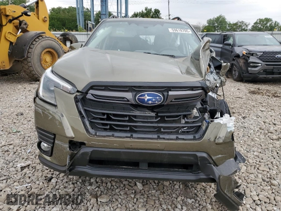 2023 Subaru Forester Limited with VIN JF2SKAPC4PH408779, listed as a Copart auction lot 59618705 with 10,385 mi miles and Salvage title. Bid and sale history available at DreamBid. Image 5.